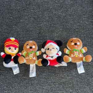 Disney holiday small plushie bundle 🎄
